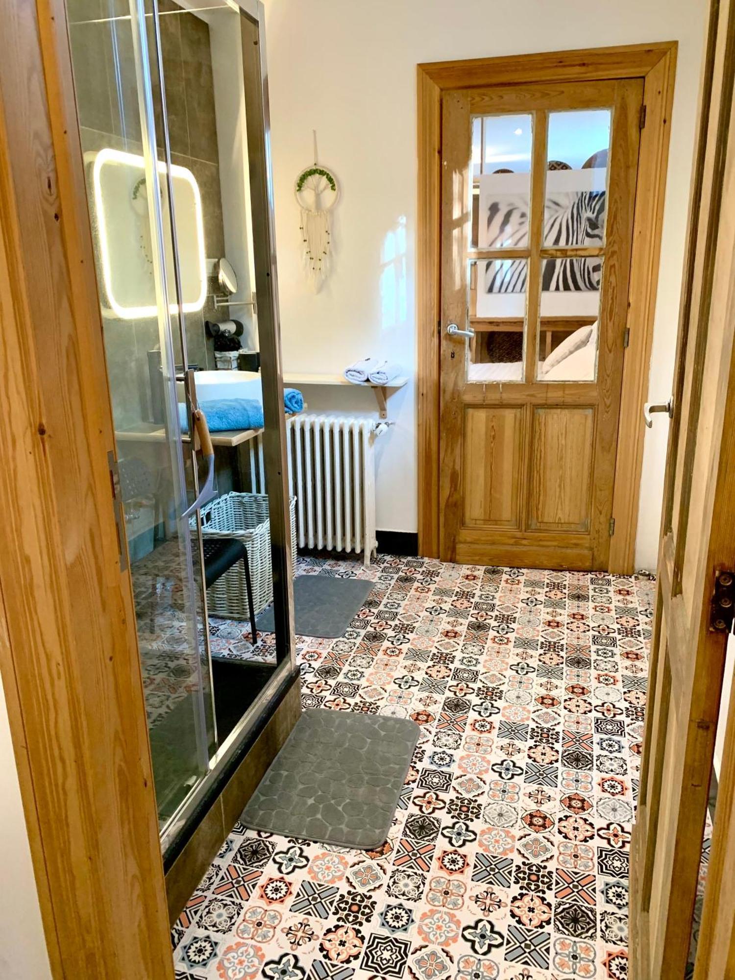 Studio - Tour d'HÉLOÏSE - 10' de Bruxelles La Hulpe Exterior foto